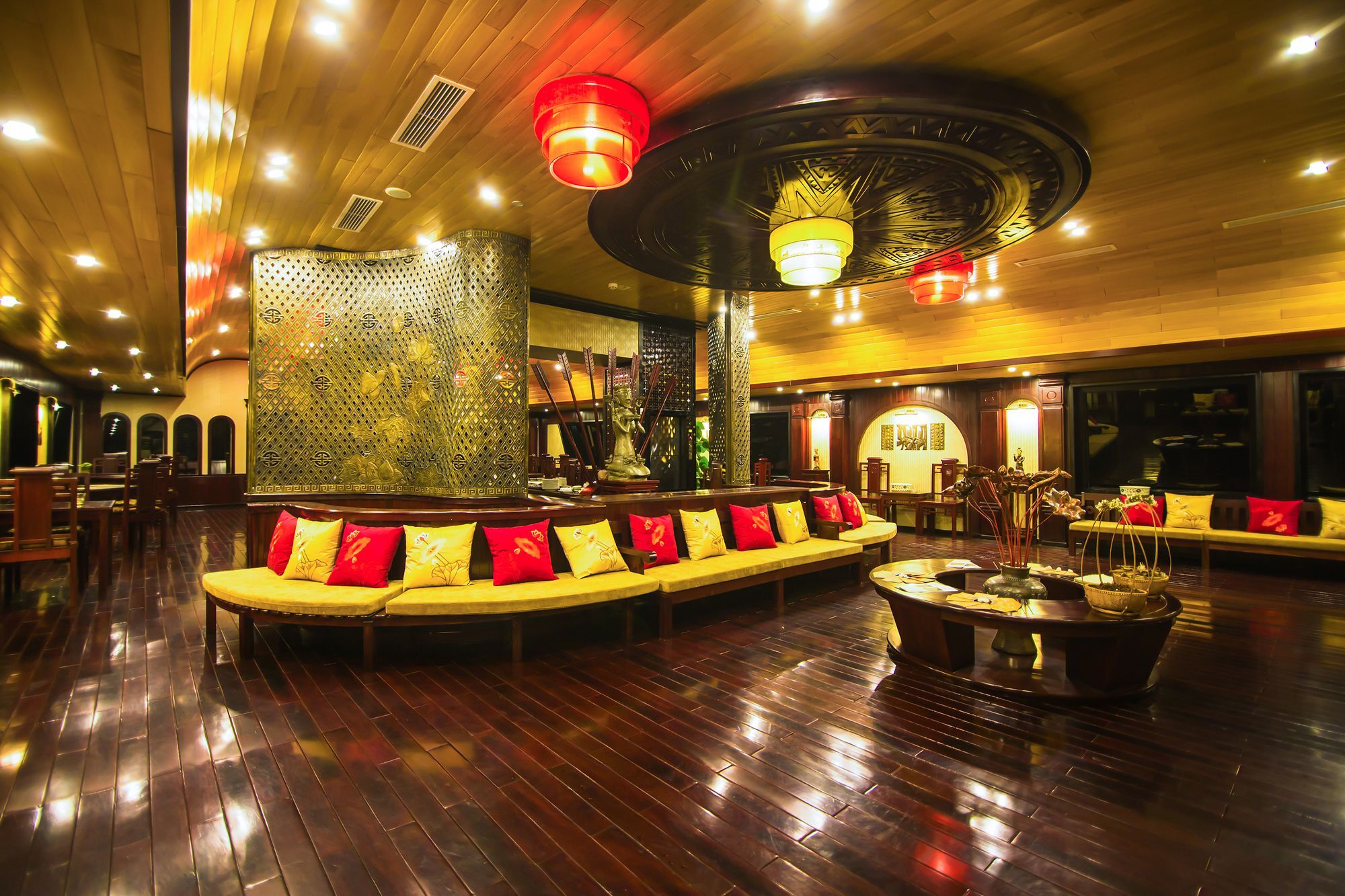 下龍 龙之传奇游轮船屋酒店 外观 照片